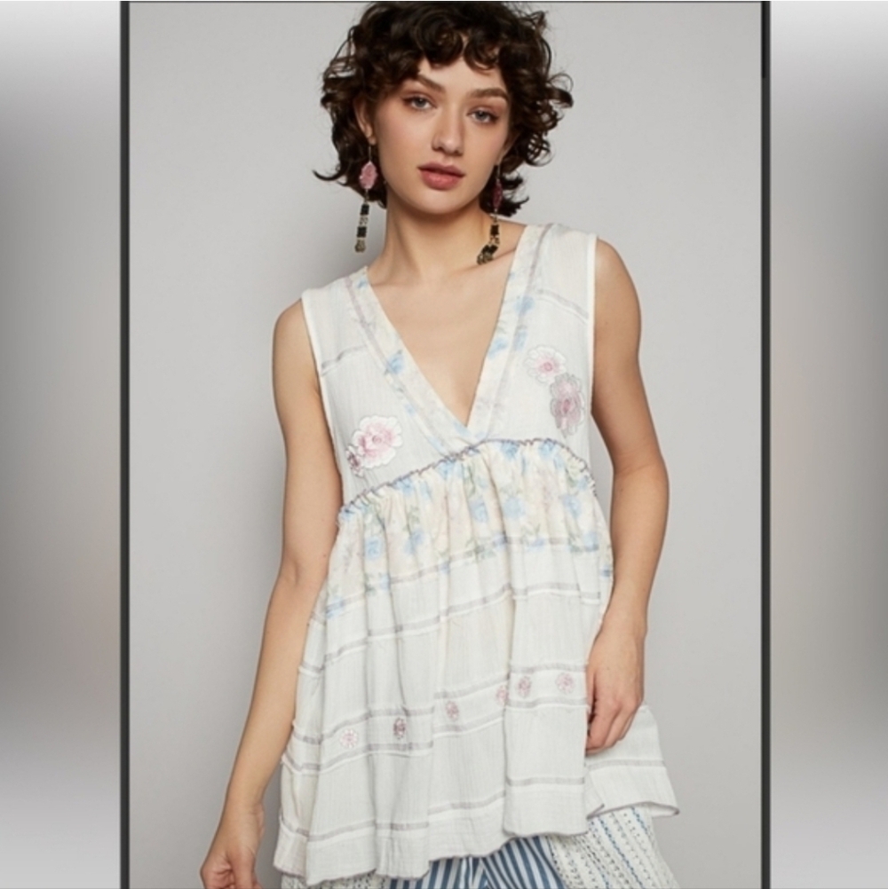 POL Boho Floral Embroidered White Sleeveless Top Shabby Chic
